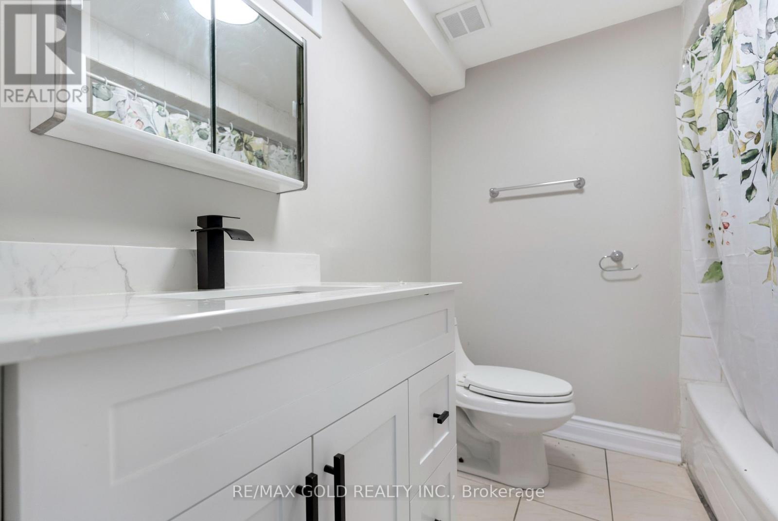 45 Parkside Drive, Brampton, ON photo 40