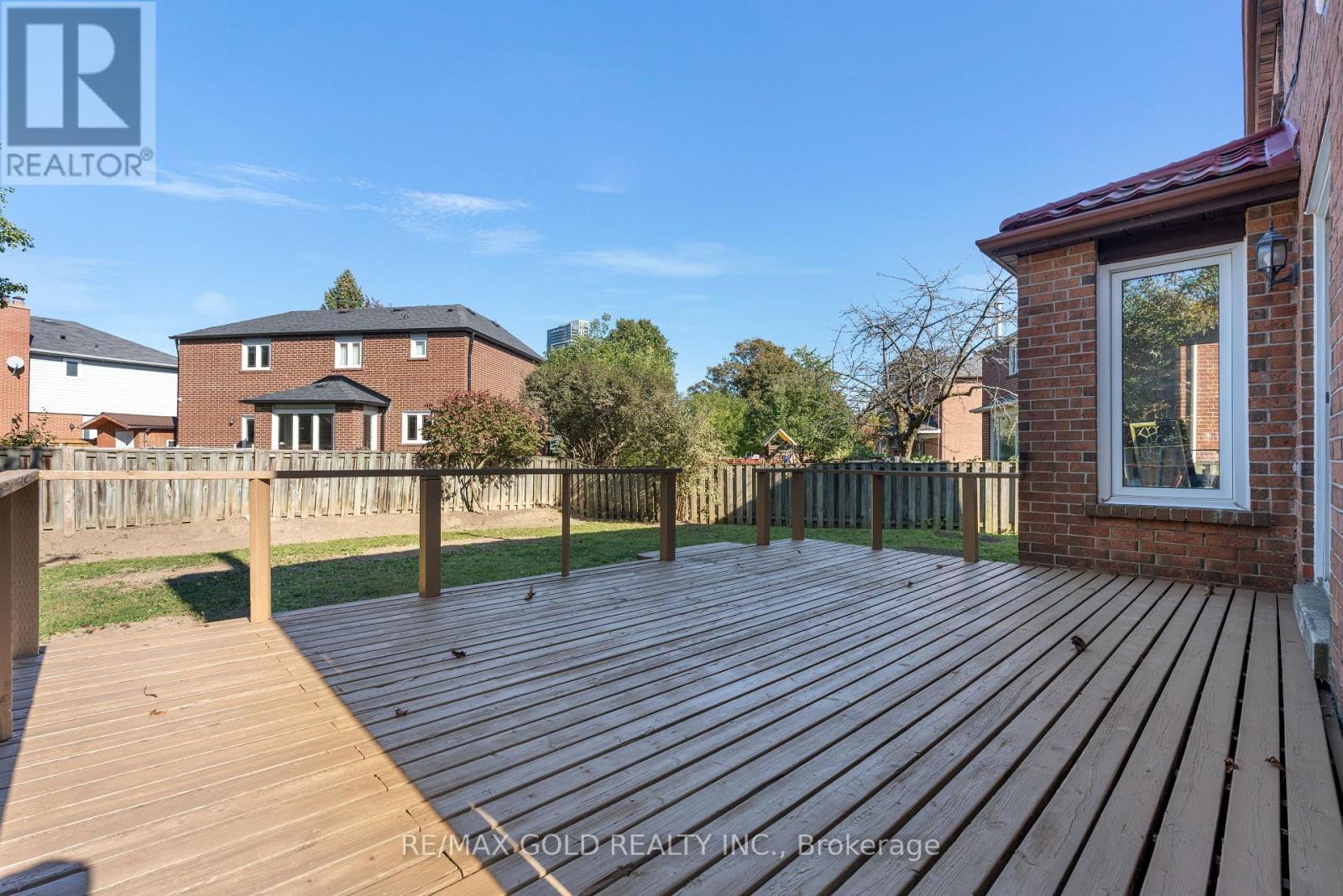 45 Parkside Drive, Brampton, ON photo 41
