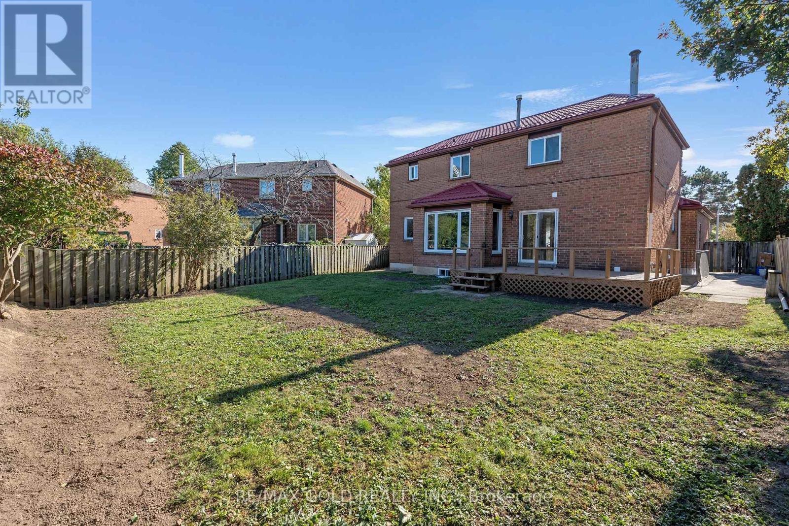 45 Parkside Drive, Brampton, ON photo 42
