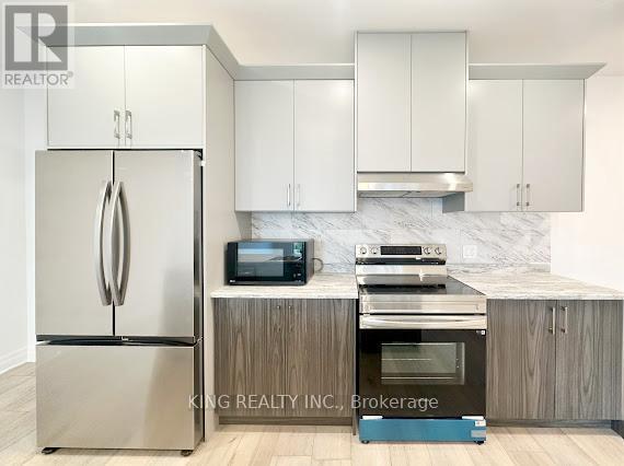 7406 Majestic Trail — photo 3