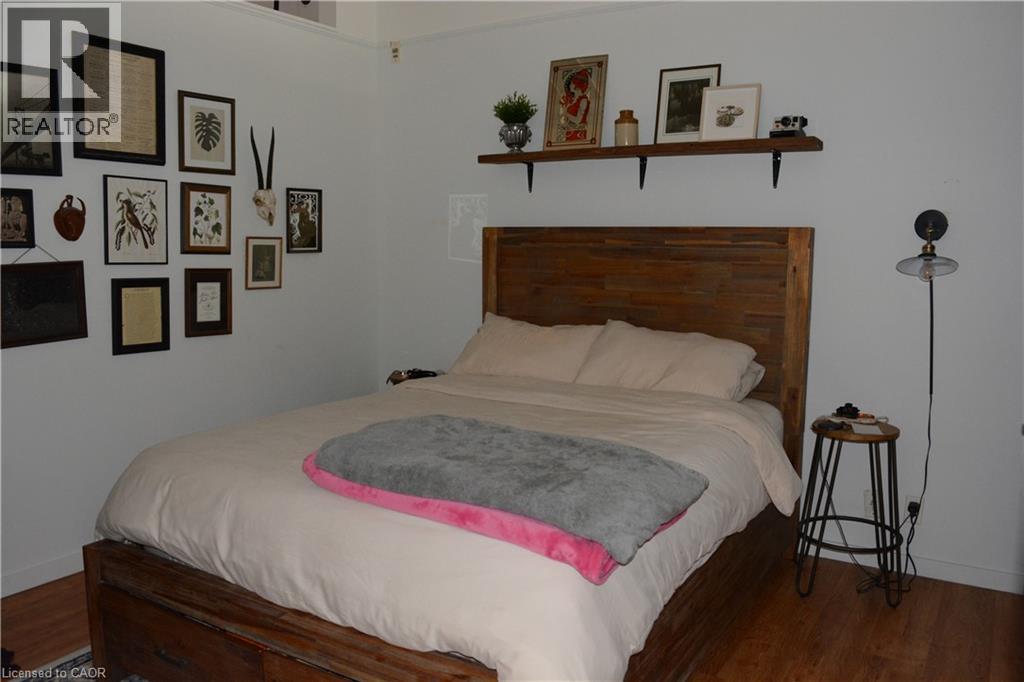 404 King Street West — photo 14
