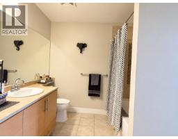 318 1211 Village Green Way, Squamish, BC V8B0R7 Photo 12