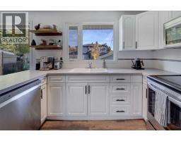 4827 Montana Drive Nw, Calgary, AB T3B1G3 Photo 10
