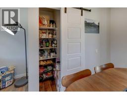 4827 Montana Drive Nw, Calgary, AB T3B1G3 Photo 12