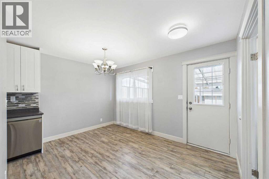 Listing photo – 10 Watson Street, Red Deer