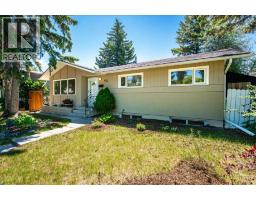 90 Armstrong Crescent SE - photo 2