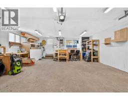 90 Armstrong Crescent SE - photo 44