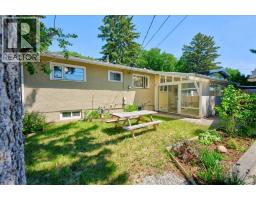 90 Armstrong Crescent SE - photo 37