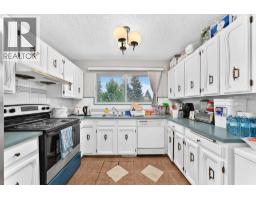 3219 Palliser Drive SW - photo 10