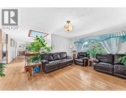 3219 Palliser Drive SW - photo 2