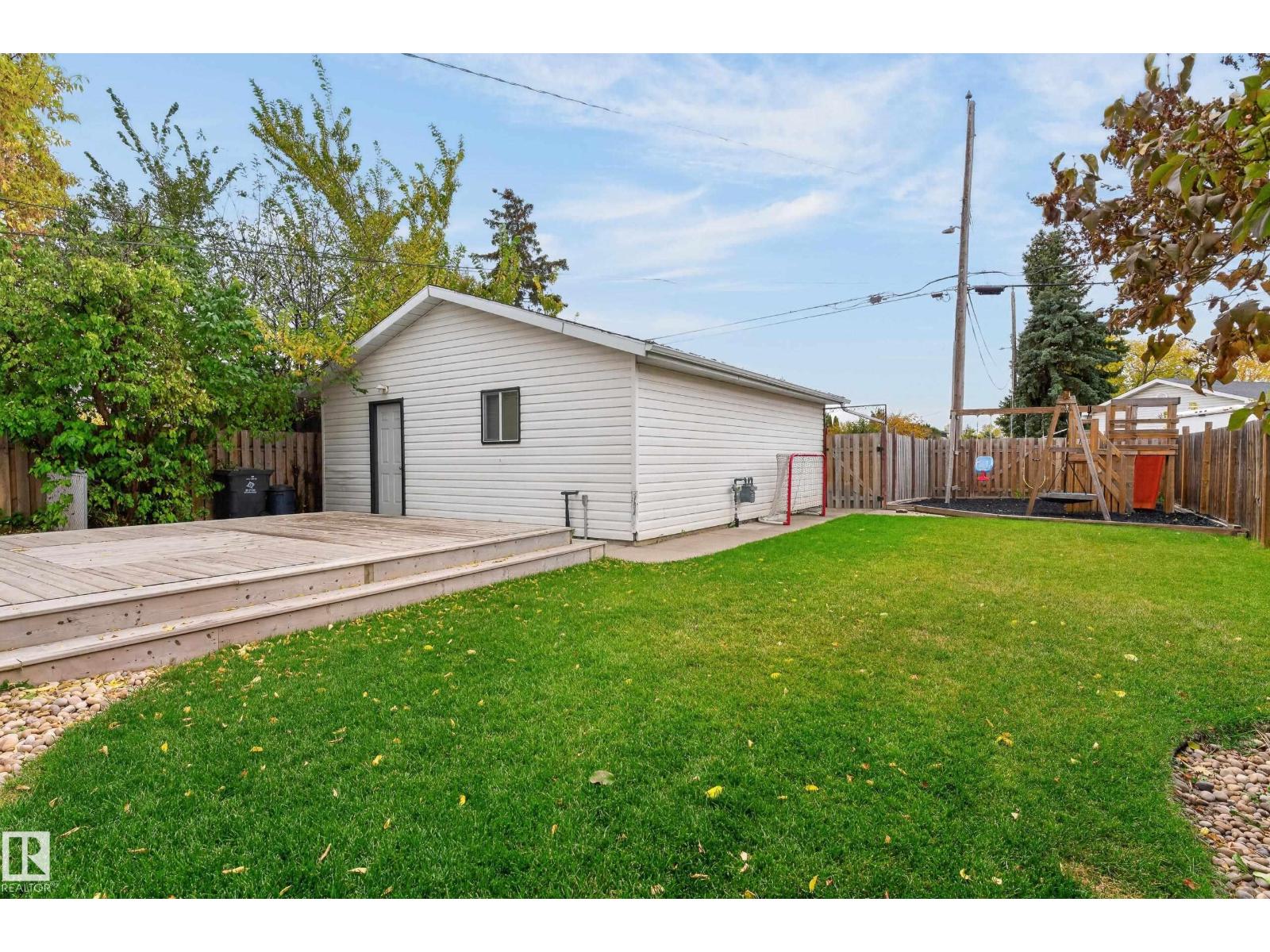 9612 163 ST NW - 37