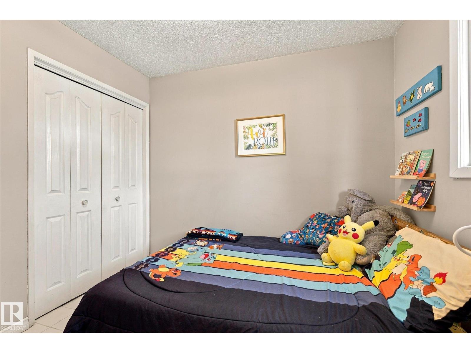 6013 34A AV NW - 23