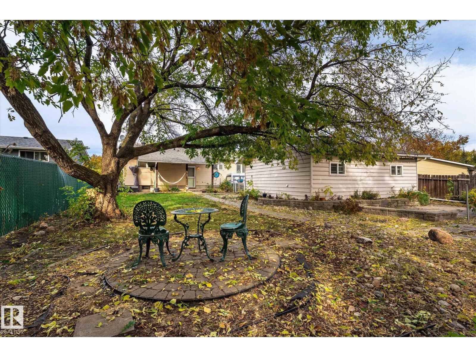 6013 34A AV NW - 49