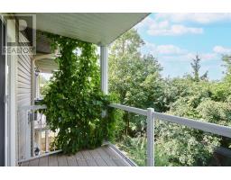64 Mayflower Private, Ottawa, ON K2B0A2 Photo 16