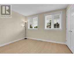 64 Mayflower Private, Ottawa, ON K2B0A2 Photo 29