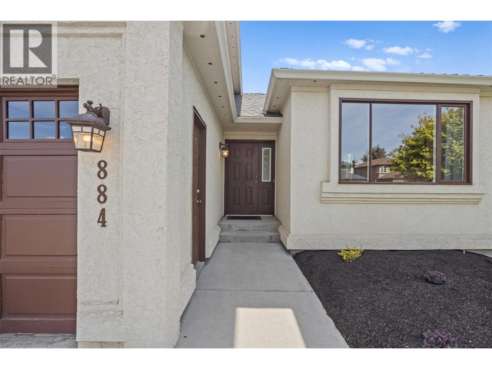 884 Mission Springs Crescent, Kelowna - Image 1