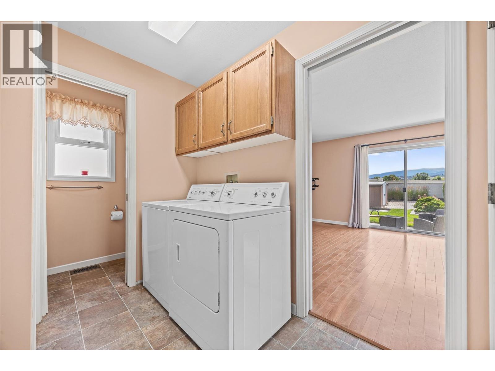 884 Mission Springs Crescent, Kelowna - Image 1