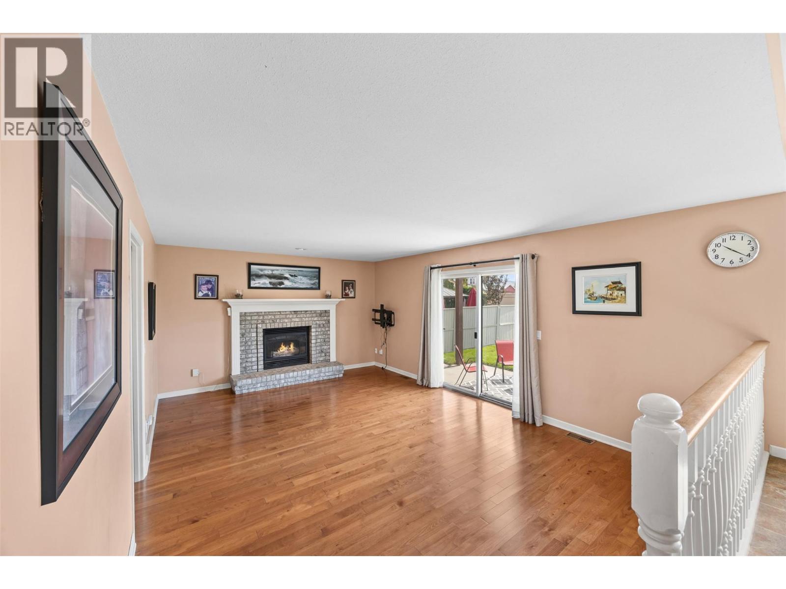 884 Mission Springs Crescent, Kelowna - Image 1