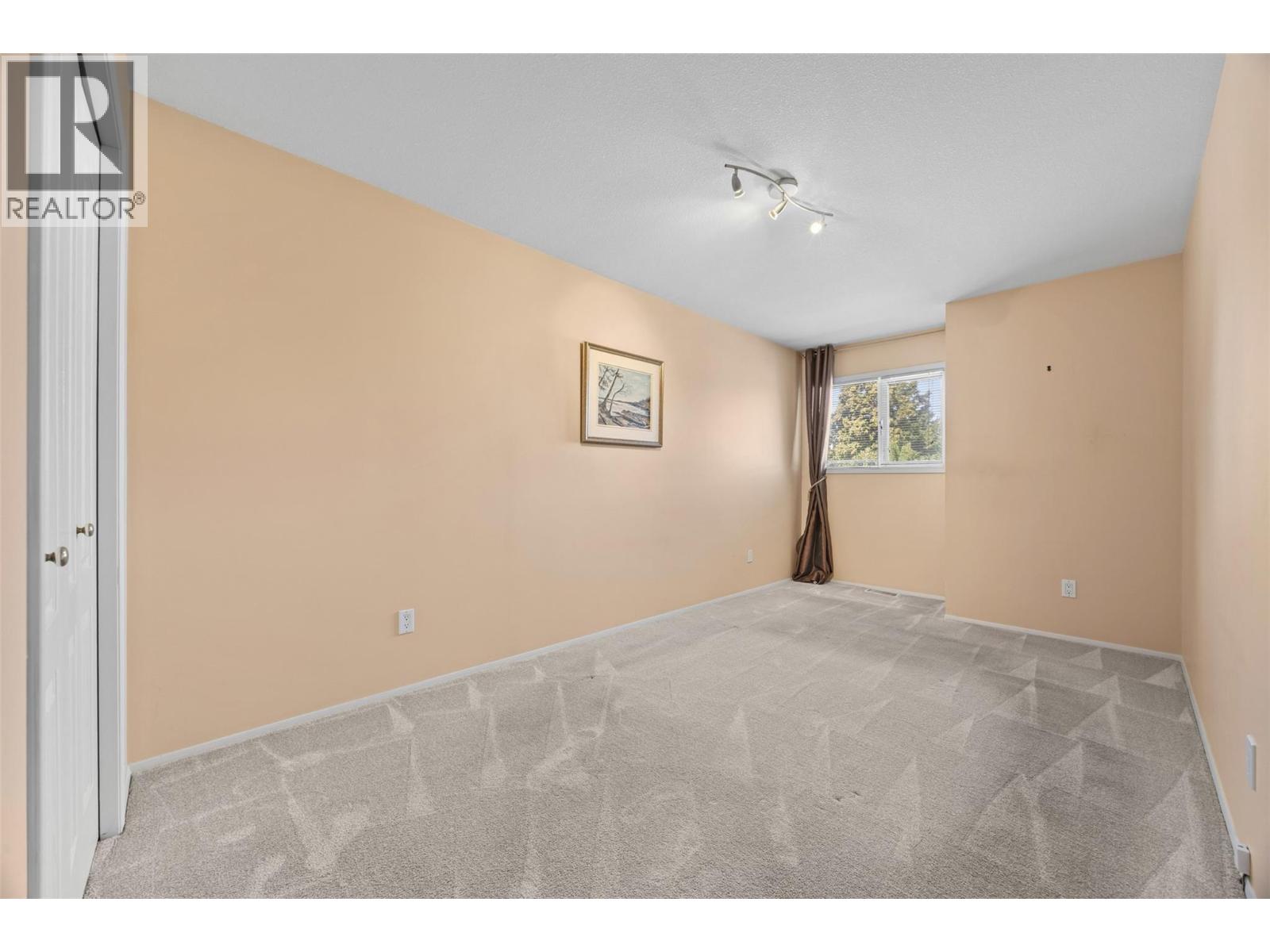 884 Mission Springs Crescent, Kelowna - Image 1