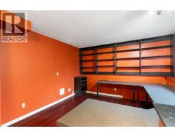 107 Bermuda Close NW - photo 28
