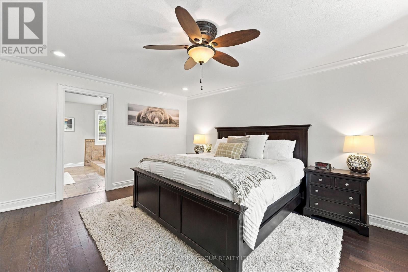 111 Whispering Pine Trail, Aurora, ON photo 22