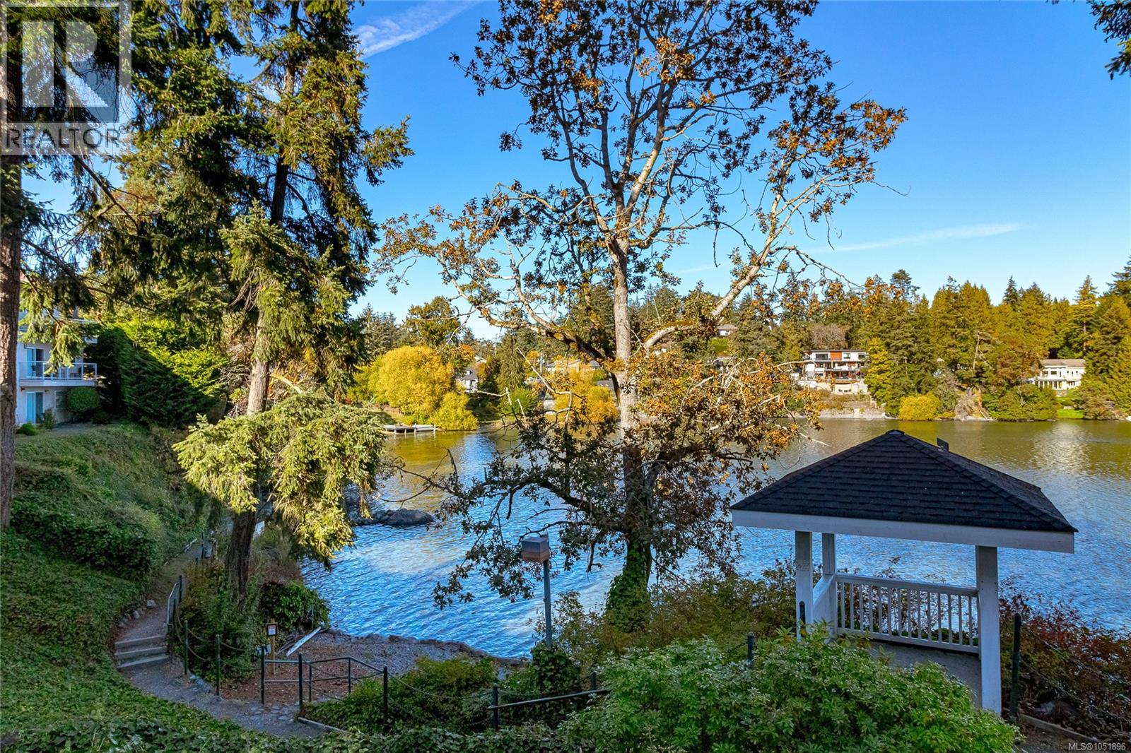 103 1 Buddy Rd, View Royal - Image 1