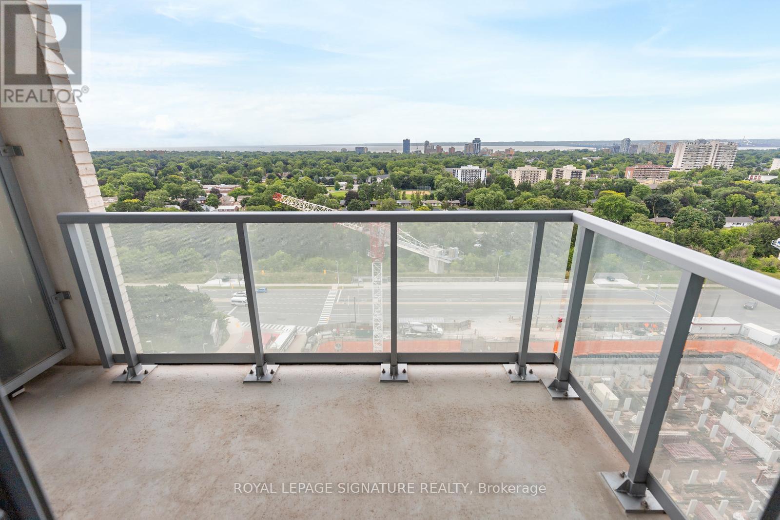 2093 Fairview Street — photo 14