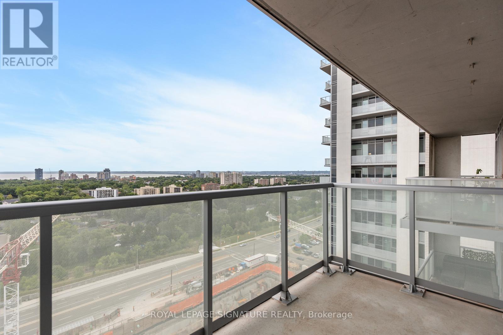 2093 Fairview Street — photo 15