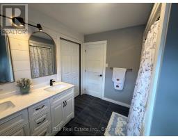 Sunroom - 202 Edwina Drive, Trent Lakes, ON K0M1A0 Photo 10