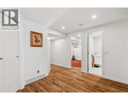 355 Woodbine Boulevard SW - photo 33