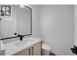 2826 31 Street SW - photo 20