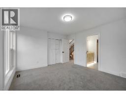 2826 31 Street SW - photo 23