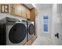 2826 31 Street SW - photo 25