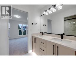 2826 31 Street SW - photo 35