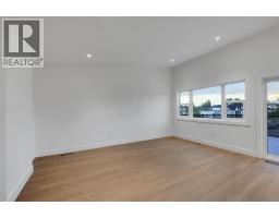 2826 31 Street SW - photo 37