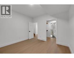 2826 31 Street SW - photo 41