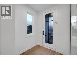 2826 31 Street SW - photo 9