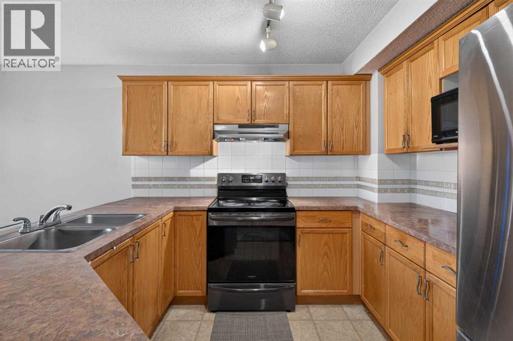 52 Citadel Forest Close NW - 9