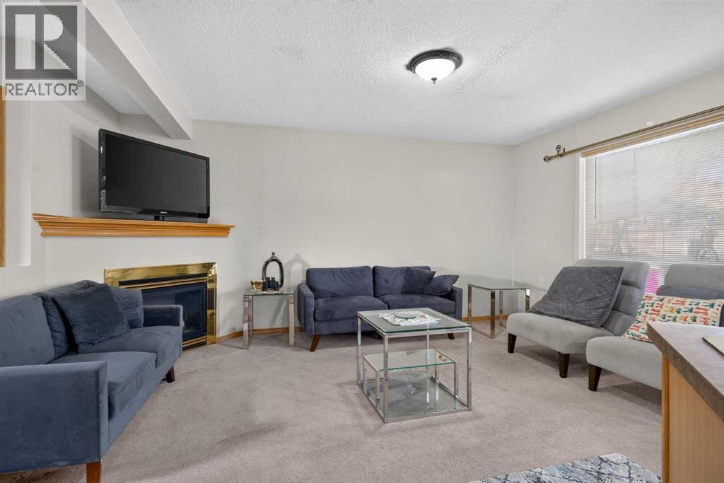 52 Citadel Forest Close NW - 12