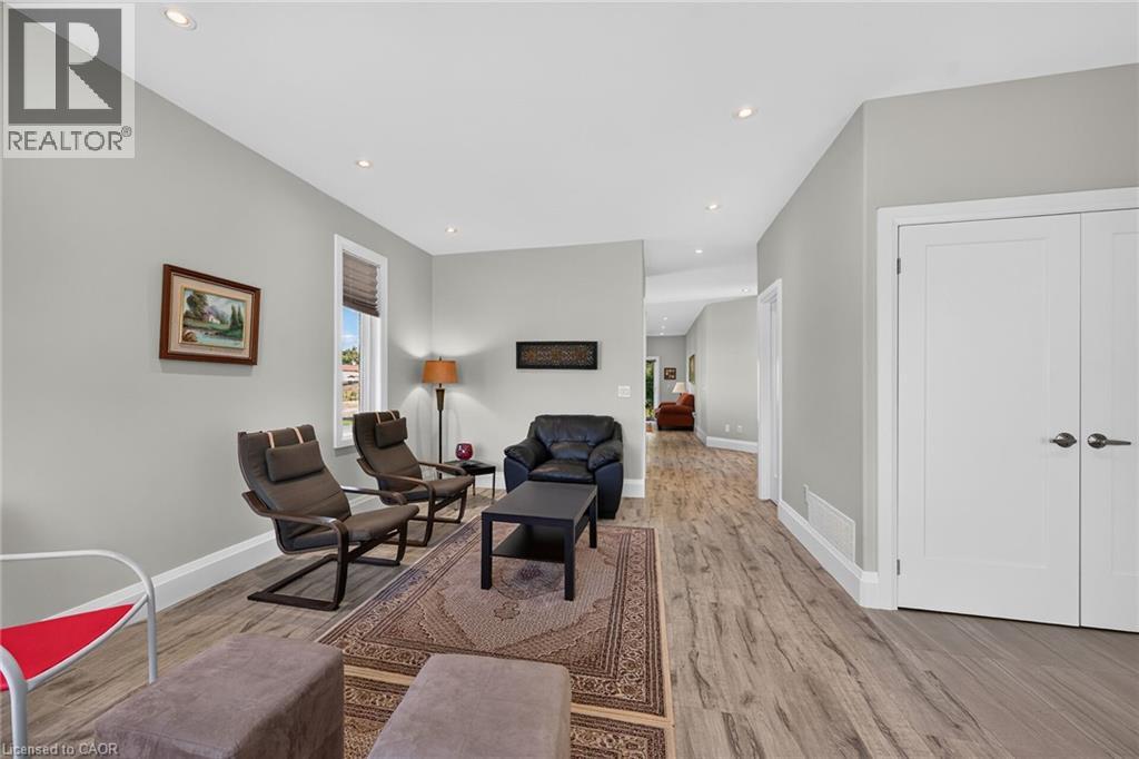 41 ELEANOR Avenue - Image 6