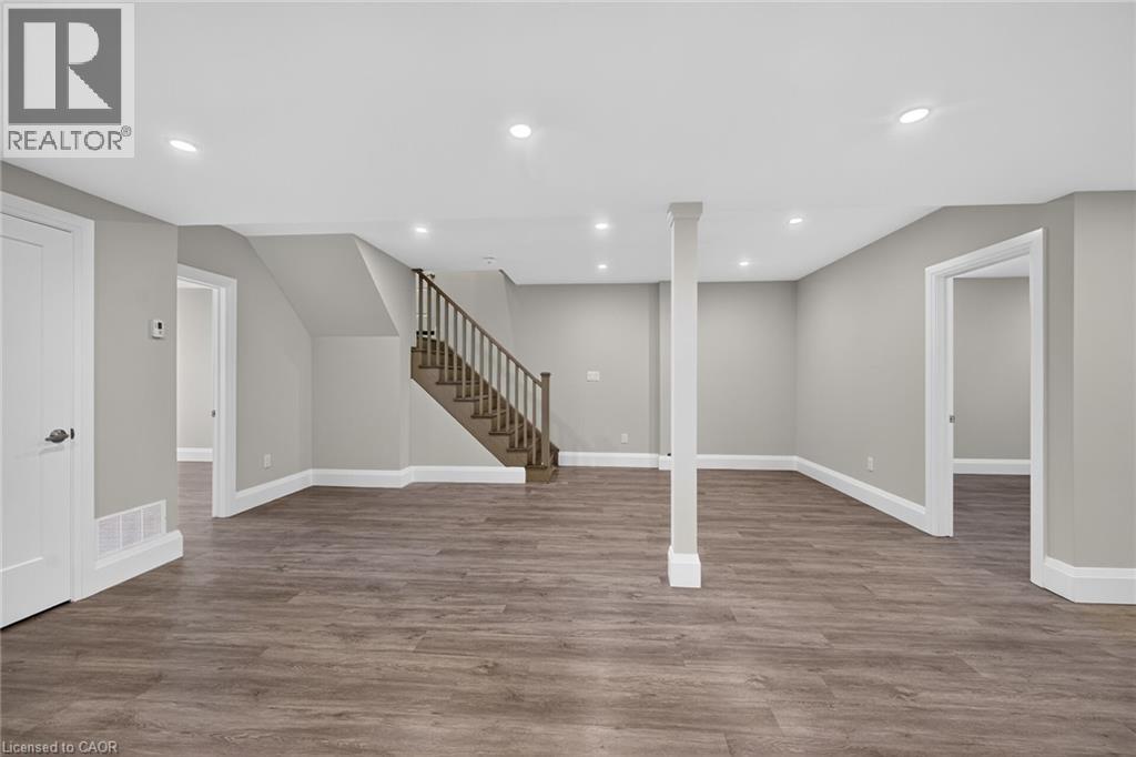 41 ELEANOR Avenue - Image 36