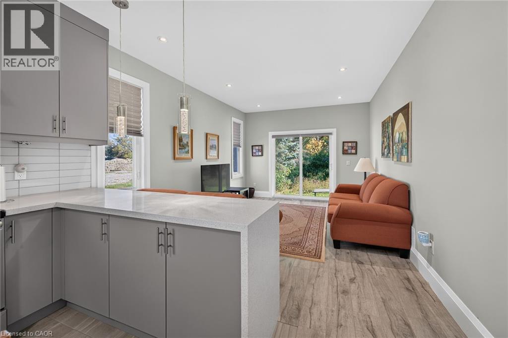 41 ELEANOR Avenue - 15