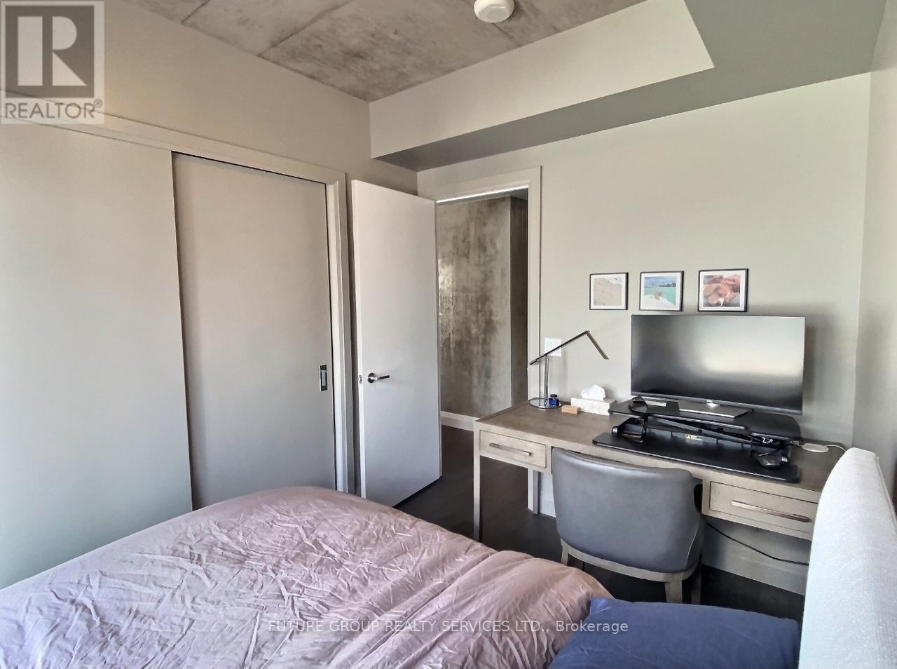 224 King Street West — photo 12