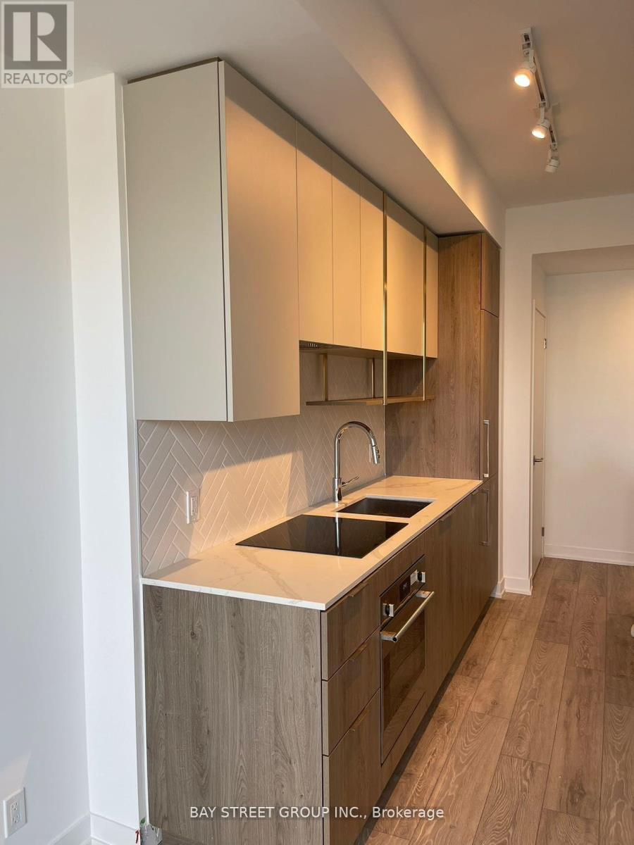 15 Holmes Avenue — photo 12