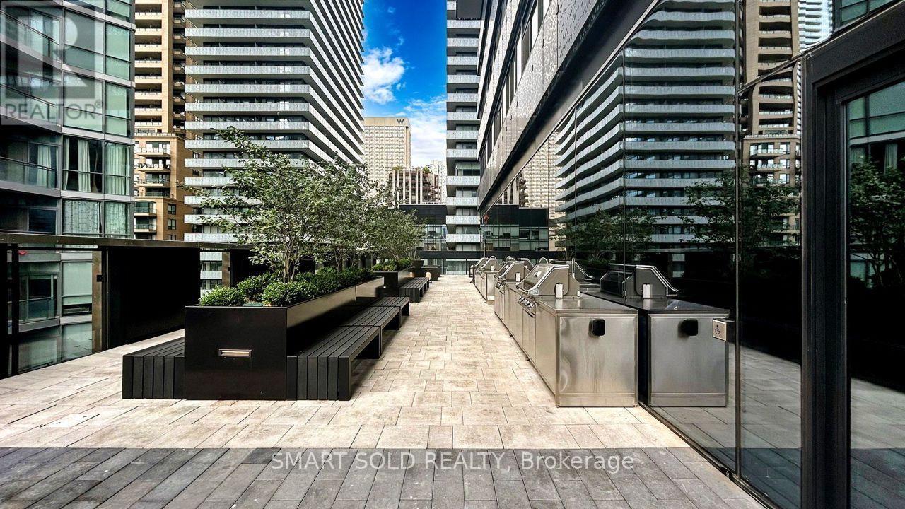 TH05- 55 Charles Street East, Toronto, ON photo 17