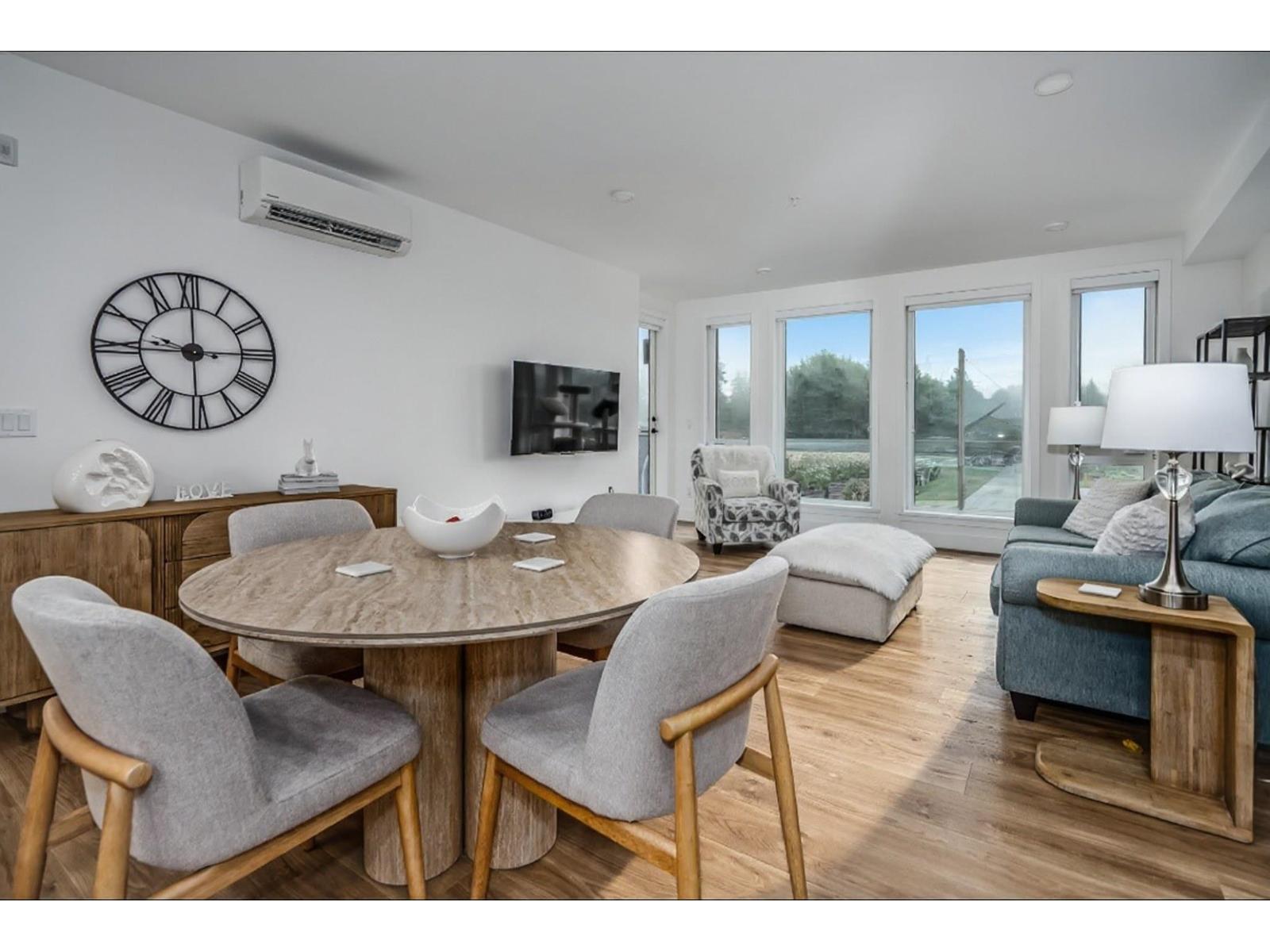 301 33160 PLAXTON CRESCENT, Abbotsford - Image 1