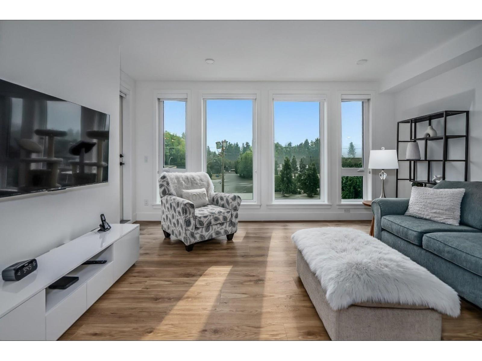 301 33160 PLAXTON CRESCENT, Abbotsford - Image 1