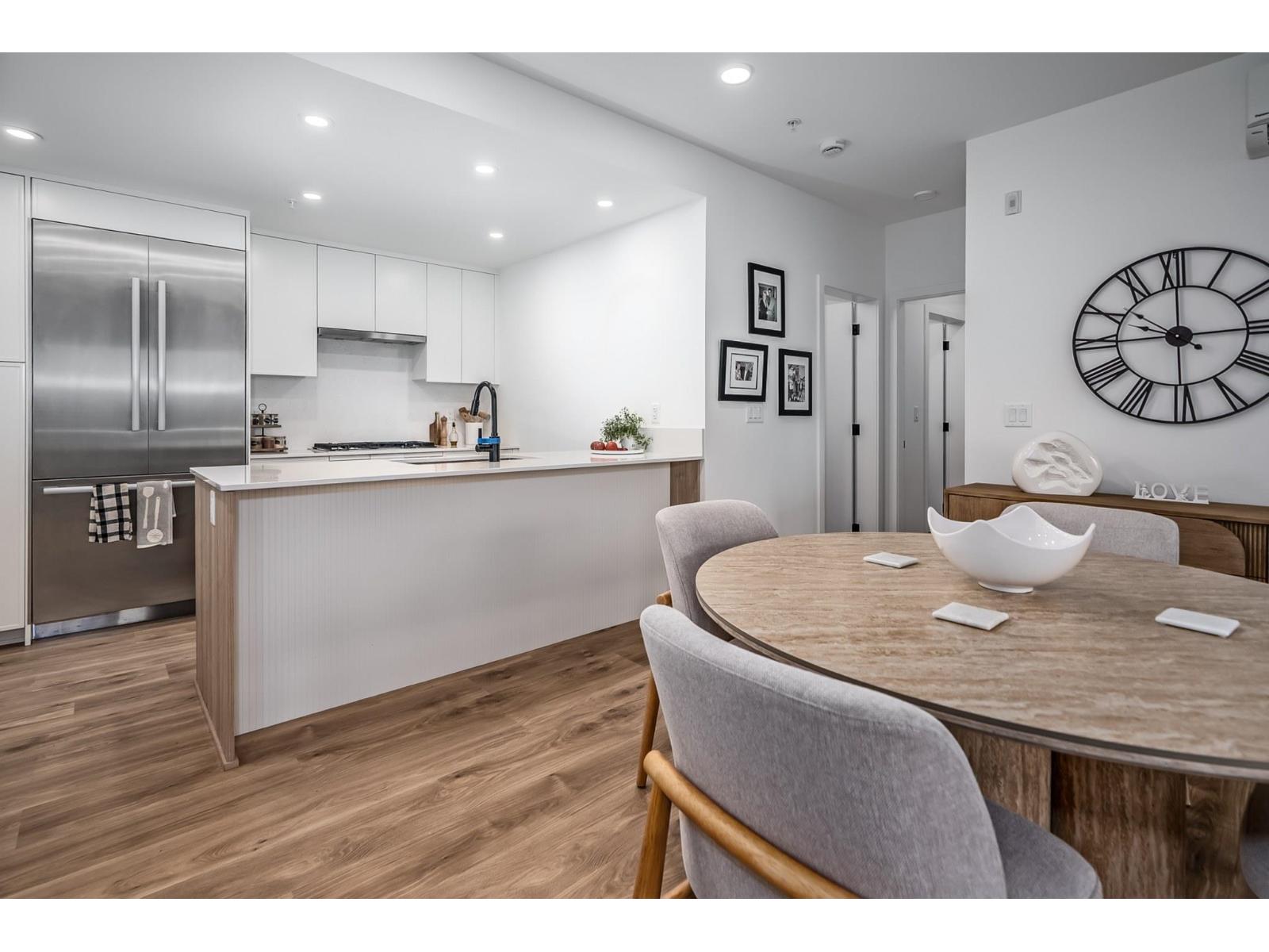 301 33160 PLAXTON CRESCENT, Abbotsford - Image 1