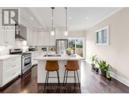 Living room - 831 Pape Avenue, Toronto, ON M4K3T4 Photo 9