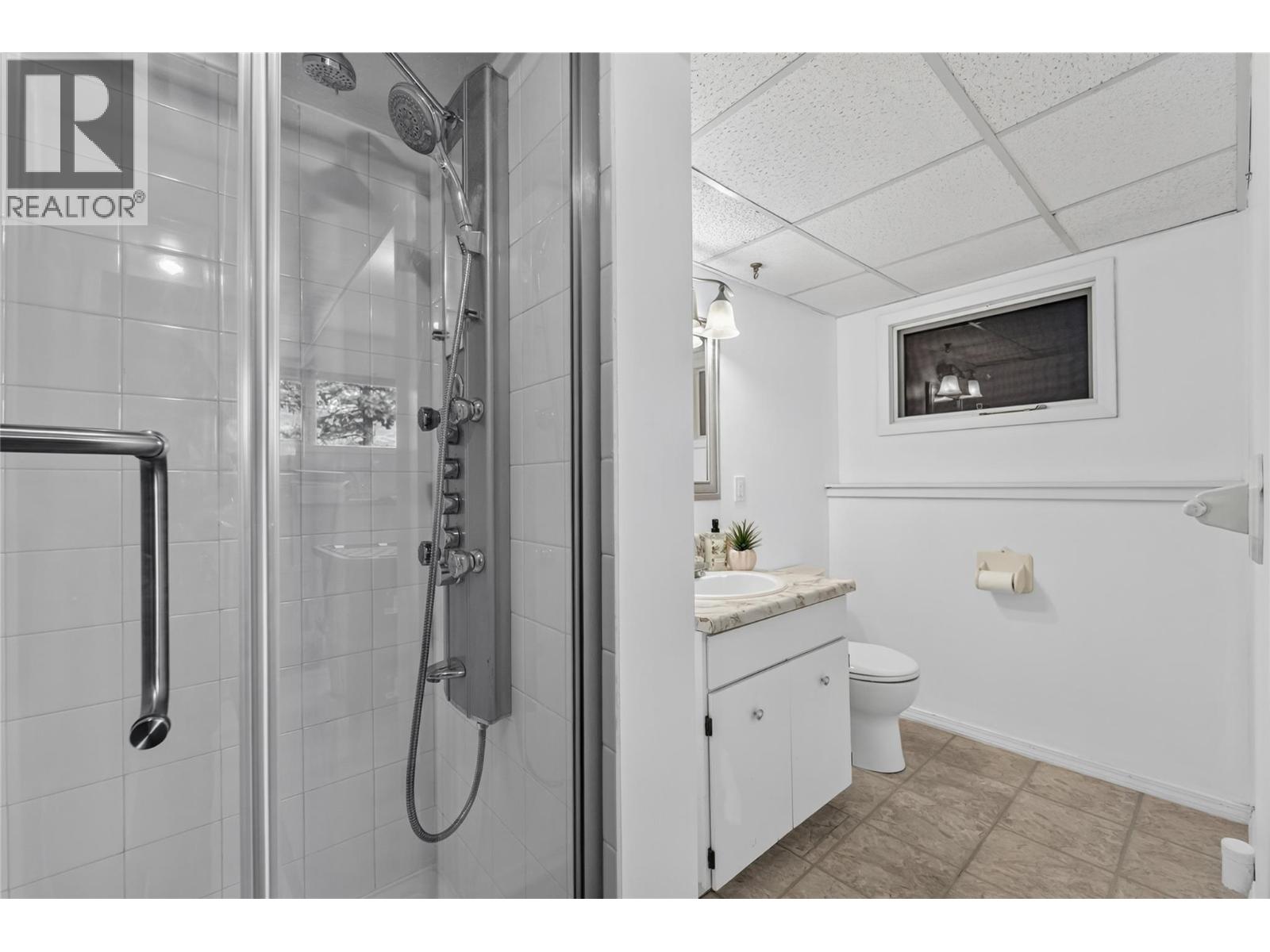 1270 Heustis Drive - 34